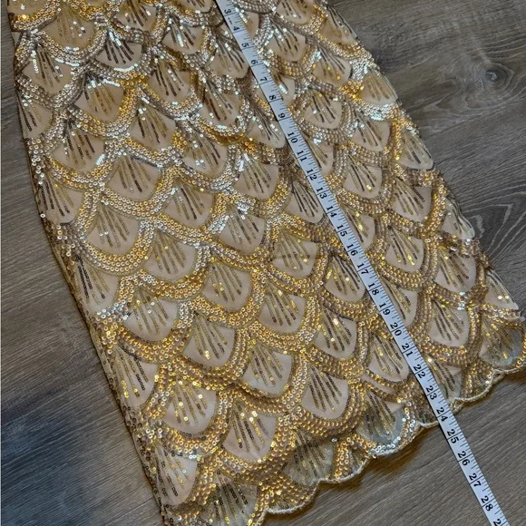 Lulu's Gold Embellished Pencil Skirt-Size M - Picture 6 of 11